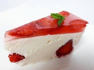 Sernik na zimno z mascarpone i truskawkami keto bez glutenu i cukru