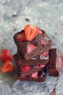 Brownie z truskawkami