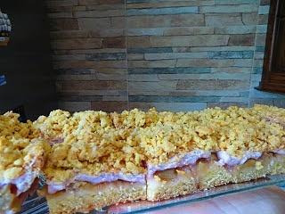 Ciasto kruche z rabarbarem