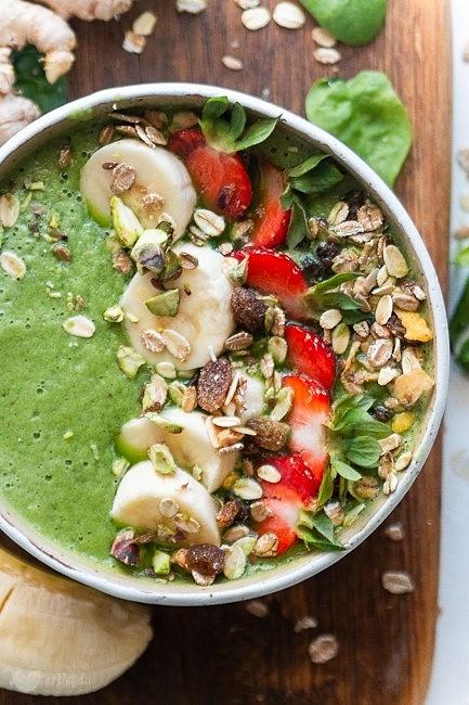 Wiosenny smoothie bowl