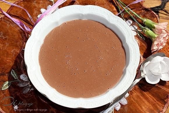 Czekoladowo-bananowy pudding z kaszy manny bez cukru