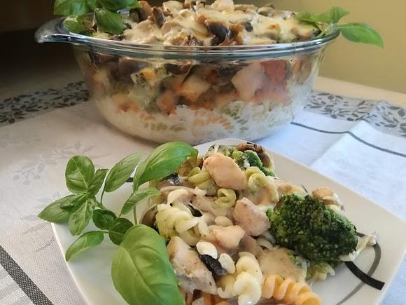Zapiekanka z mozzarella i brokułami