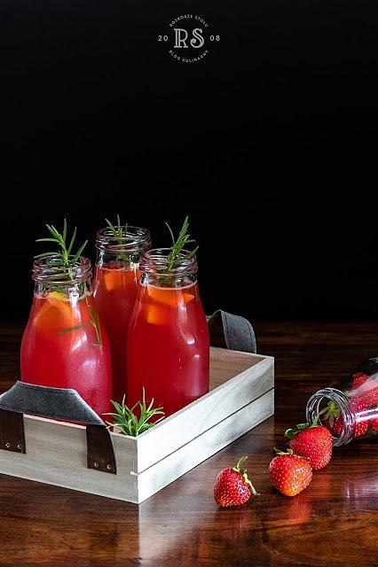Lemoniada rabarbarowo-truskawkowa
