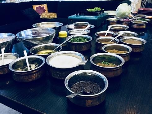 Ganesh letnie menu wegańskie z Tapi Sharma na krakowskim rynku