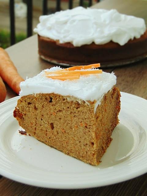 Fit ciasto z marchewką i kremem