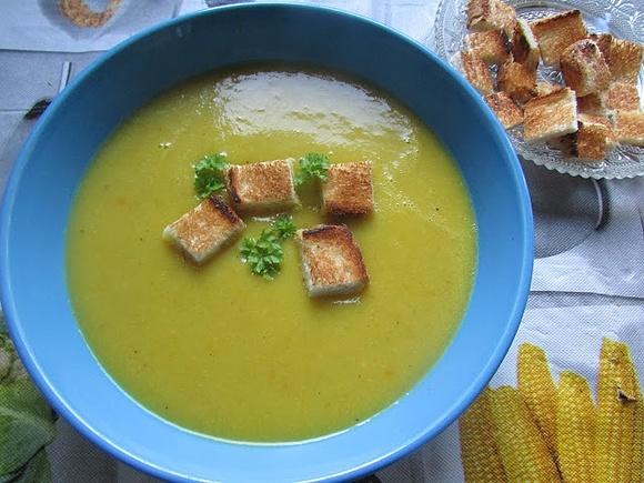 Zupa krem z marchewki i cukinii