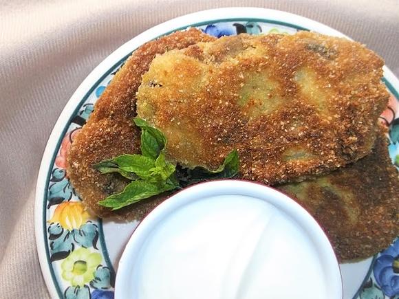 Kotlety z młodej kapusty i pieczarek z chili