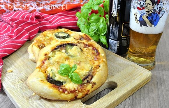 Mini pizza z gyrosem – przekąska kibica na imprezę i piknik
