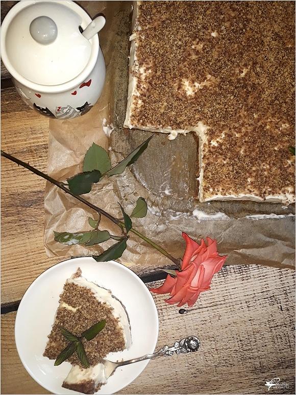 Ciasto bez pieczenia z kremowym gotowanym serem