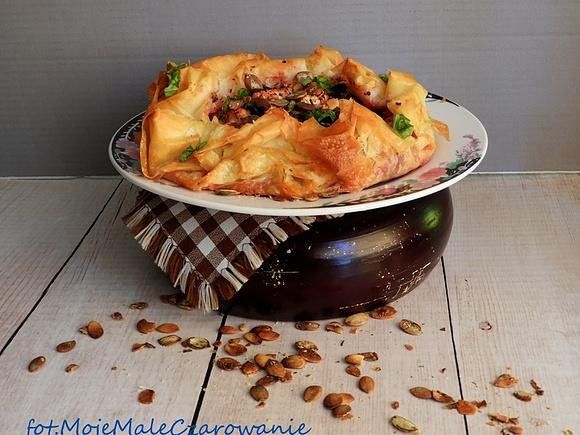 Galette z botwinką i kalafiorem w cieście filo