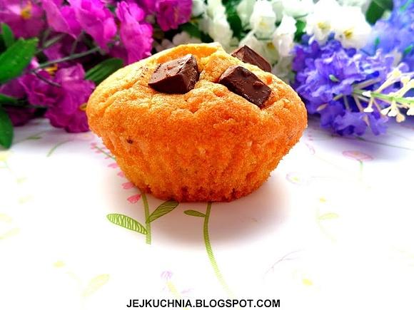 Muffinki z kawałkami czekolady