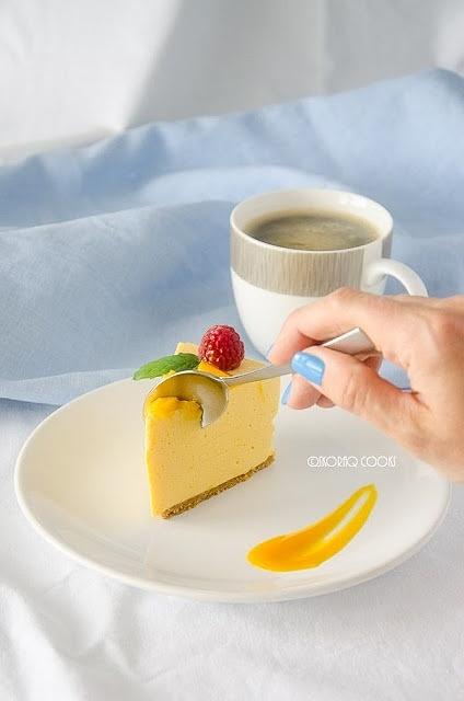 Sernik na zimno z mango
