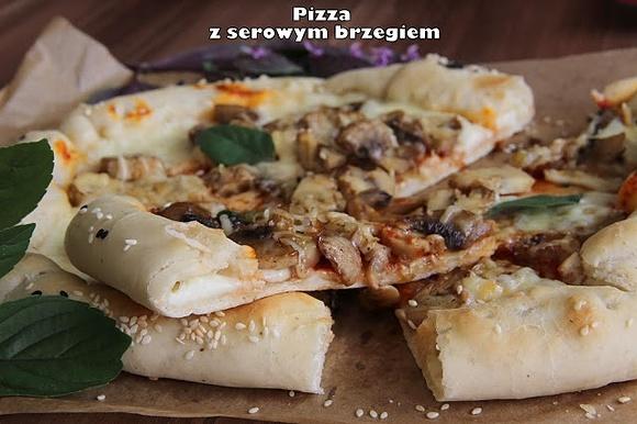 Pizza z serowym brzegiem