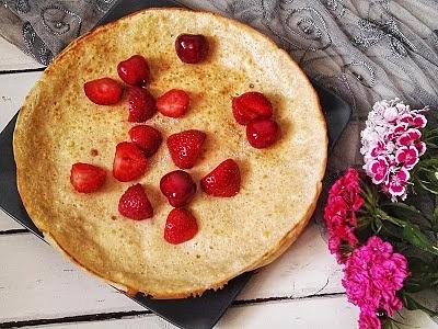 Dutch baby z owocami lata