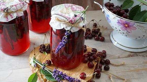Kompot wiśniowy na zimę