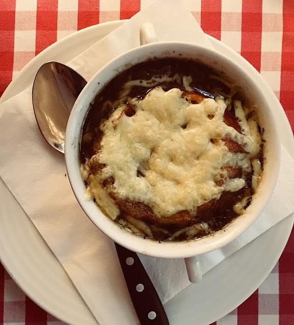 Francuska zupa cebulowa