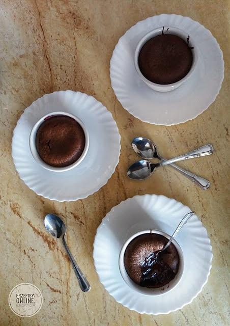 Wiśniowe brownie w kokilkach