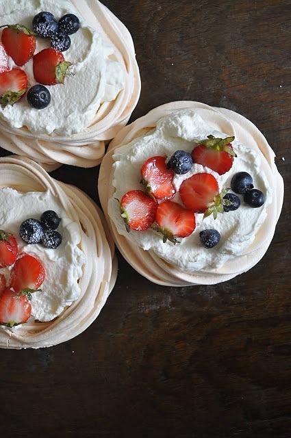 Mini Pavlova