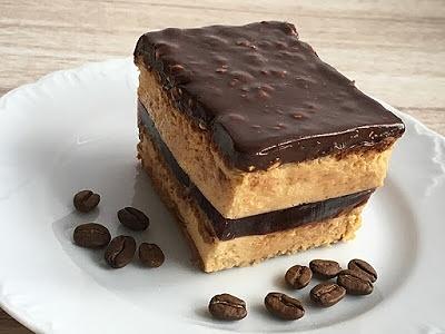 Ciasto krówka bez pieczenia z galaretką kawową