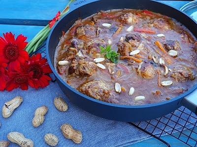Pieczone podudzia w sosie orzechowym