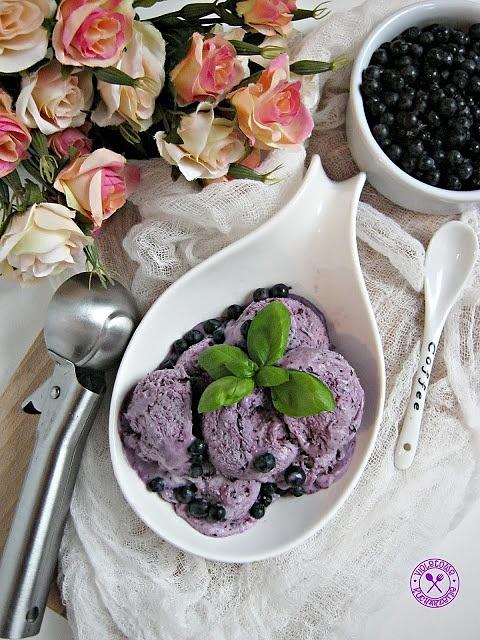 Lody jagodowe
