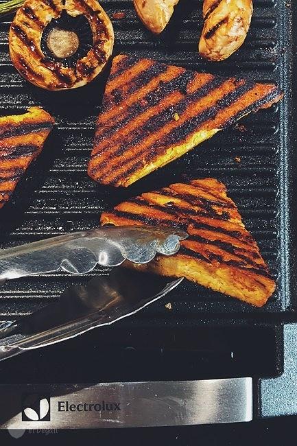 Stek burgery z tofu na grilla