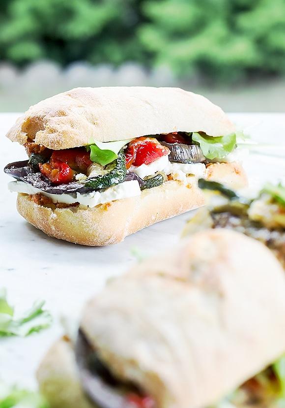 Marynowane warzywa z feta i pesto