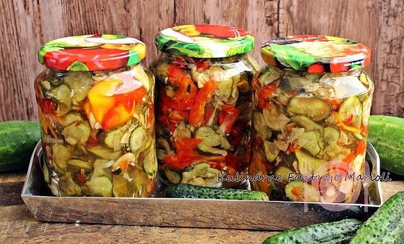 Pasteryzowana sałatka ogórkowo-pieczarkowa