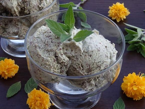 Lody z nutą mięty