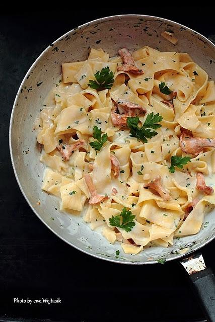 Kurki z brandy i pietruszką na pappardelle