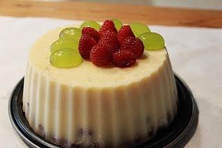 Tort lodowy z owocami