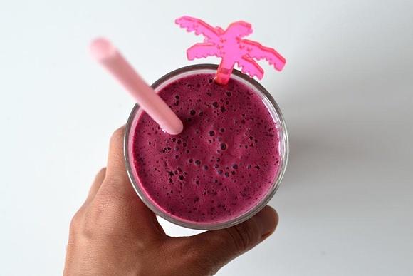 Wegański kefir z owocami