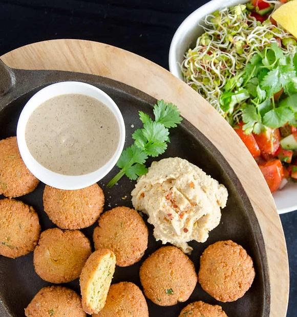 Falafel - wegetariańskie kotleciki z ciecierzycy