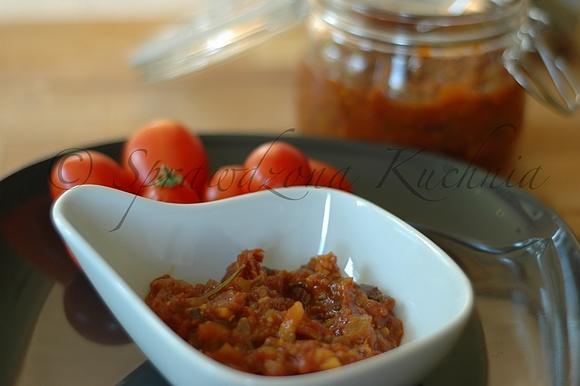 Ketchup chiński z imbirem i chilli do kanapek ryb i mięs