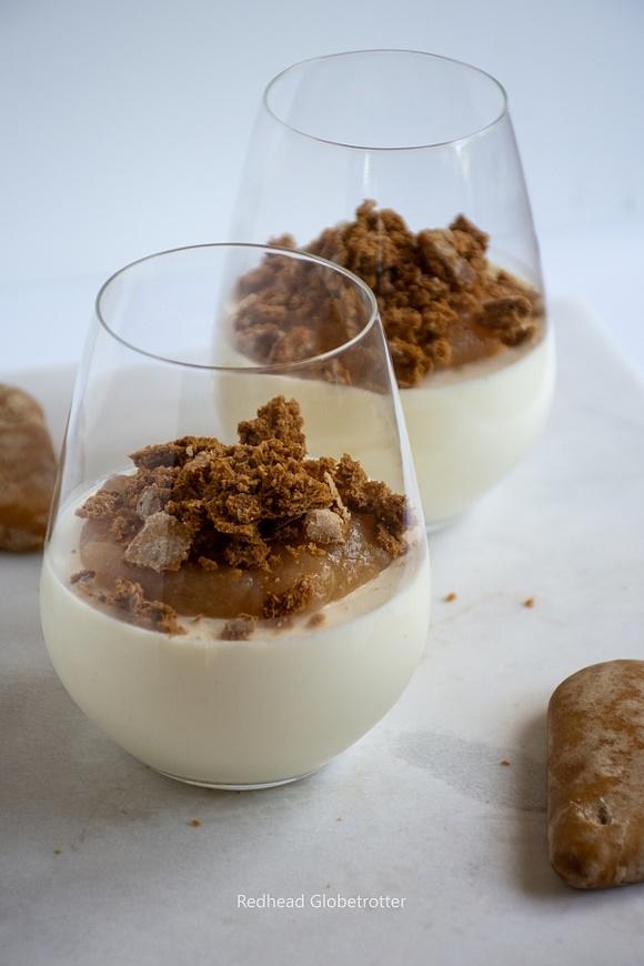 Panna Cotta z musem z papierówek i pierniczkami