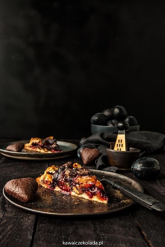 Rustykalna tarta śliwkowo-piernikowa