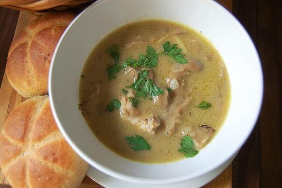 Aromatyczna zupa z boczniaków