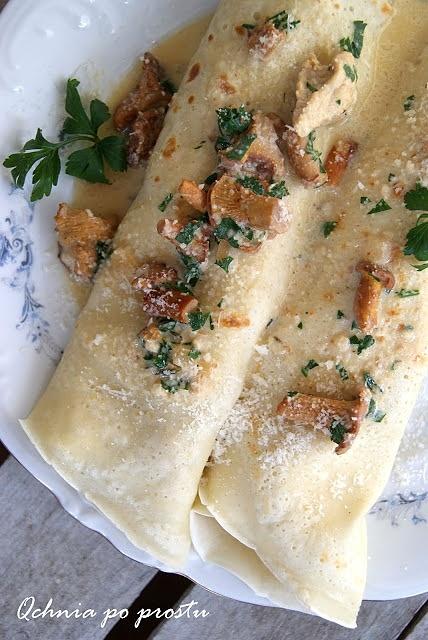 Naleśniki z kurczakiem kurkami i parmezanem