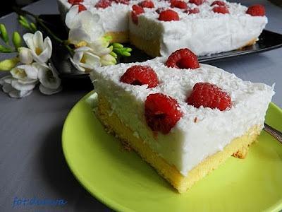 Ciasto kokosowe z malinami