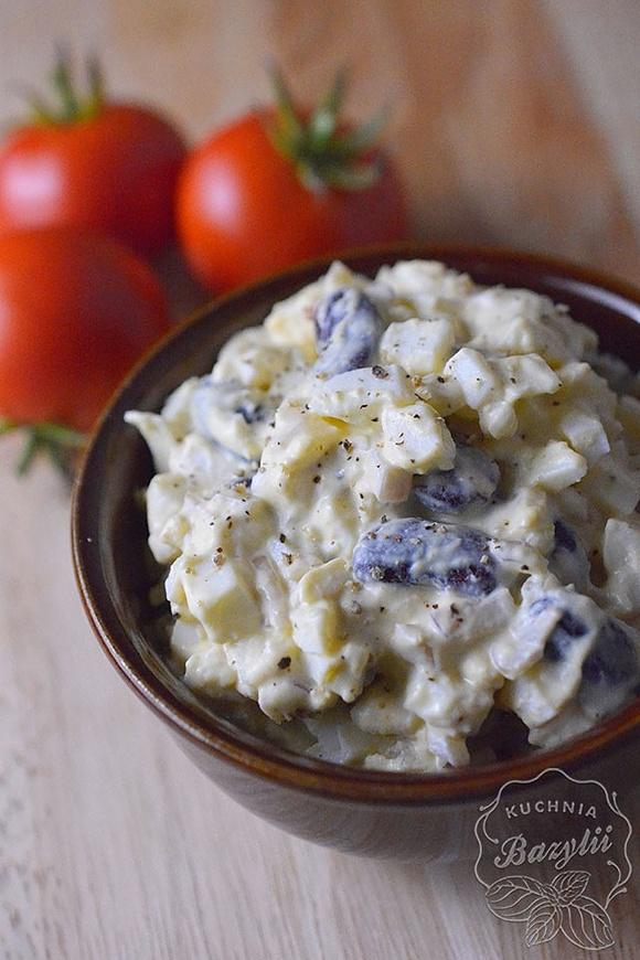 Pasta jajeczna z czerwoną fasolą