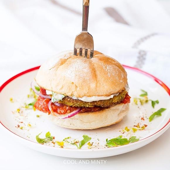 Burgery z ziemniaków i fasoli