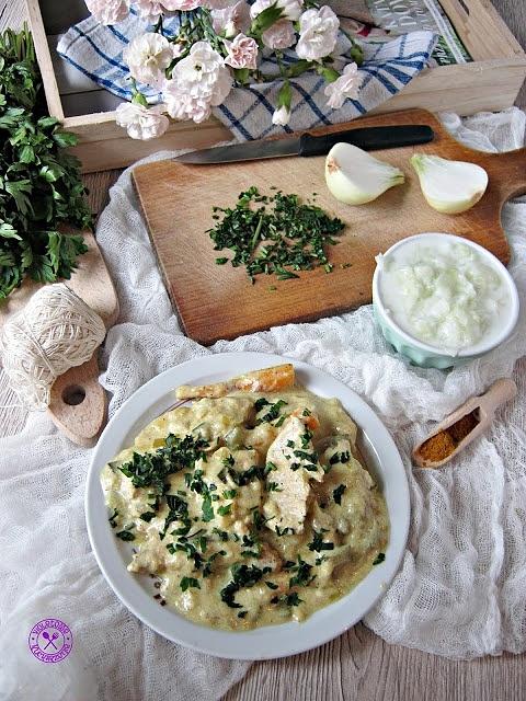 Sznycle z indyka w sosie curry