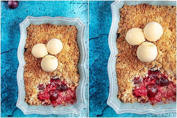 Crumble śliwkowo-truskawkowe z owsiano-kokosową kruszonką