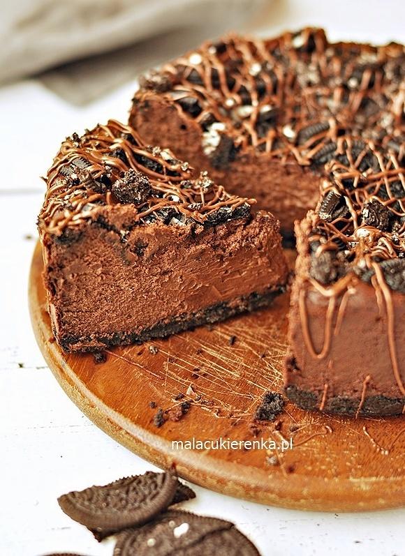 Łatwy czekoladowy sernik z oreo