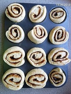 Drożdżowe bułeczki a la muffinki