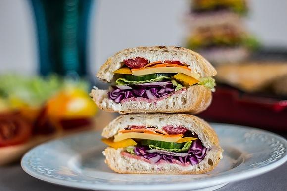 Grillowane tęczowe panini na jesienne dni