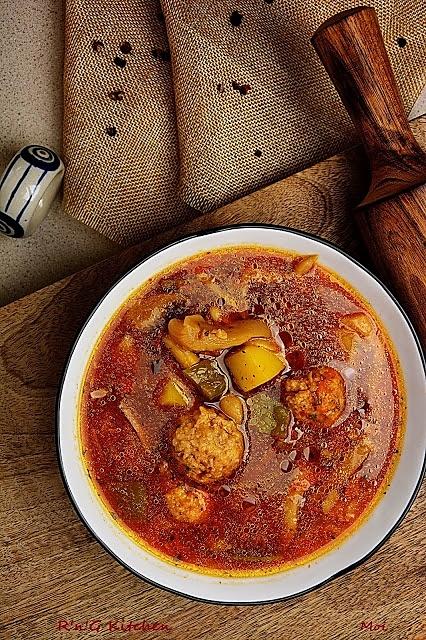 Zupa grzybowa z pulpecikami