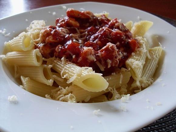 Penne z sosem pomidorowym