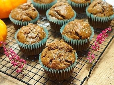 Muffinki dyniowe z nutą korzenną pieczone z mąki gryczanej