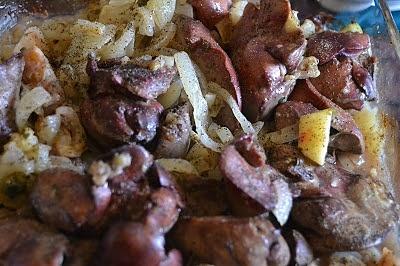 Wątróbka inaczej - przepis na delikatne danie mięsne